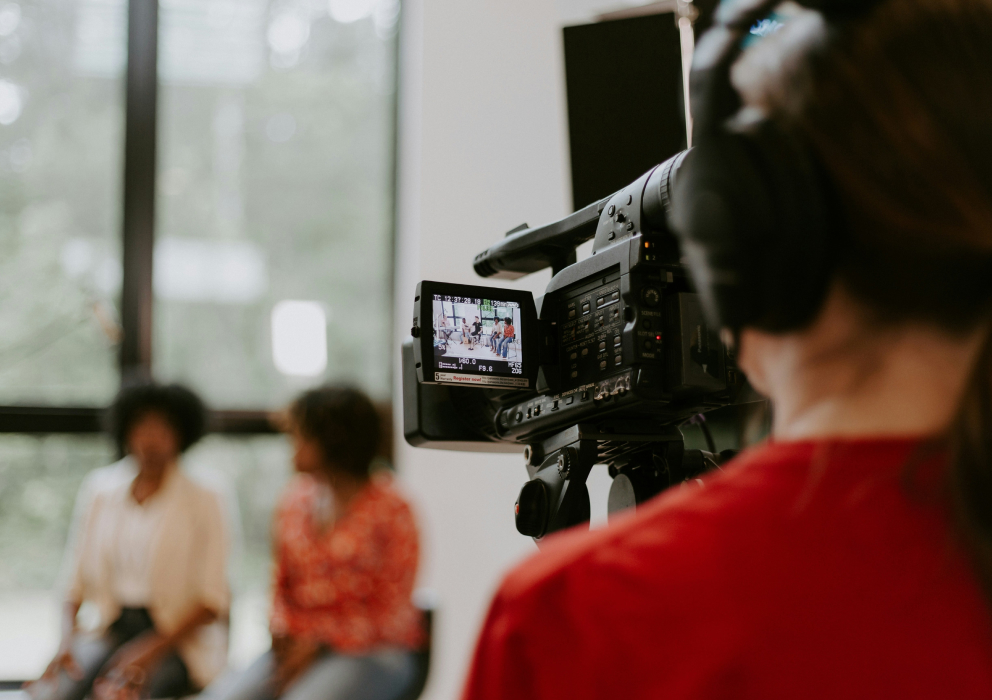 A Multifunctional Extended DevOps Team For National Broadcasting